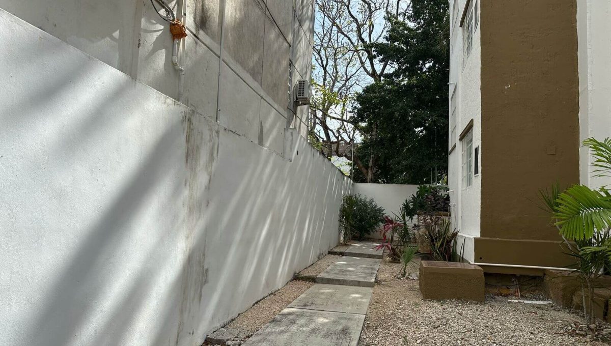 Edificio Crater 2025-04-04 at 9.42.31 AM