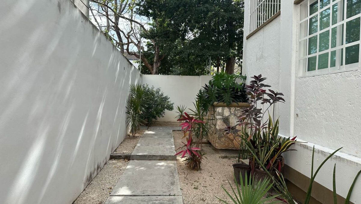 Edificio Crater 2025-04-04 at 9.42.34 AM-3