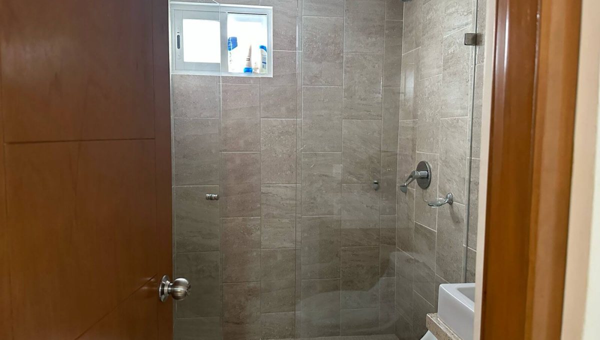 Edificio Crater 2025-04-04 at 9.42.36 AM