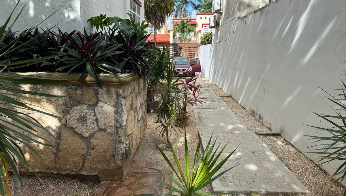 Edificio Crater 2025-04-04 at 9.42.36 AM-5