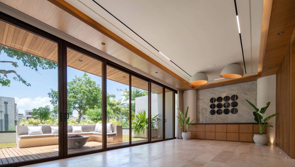 Marina Puerto Cancún 2025-08-22 at 1.17.20 PM (1)