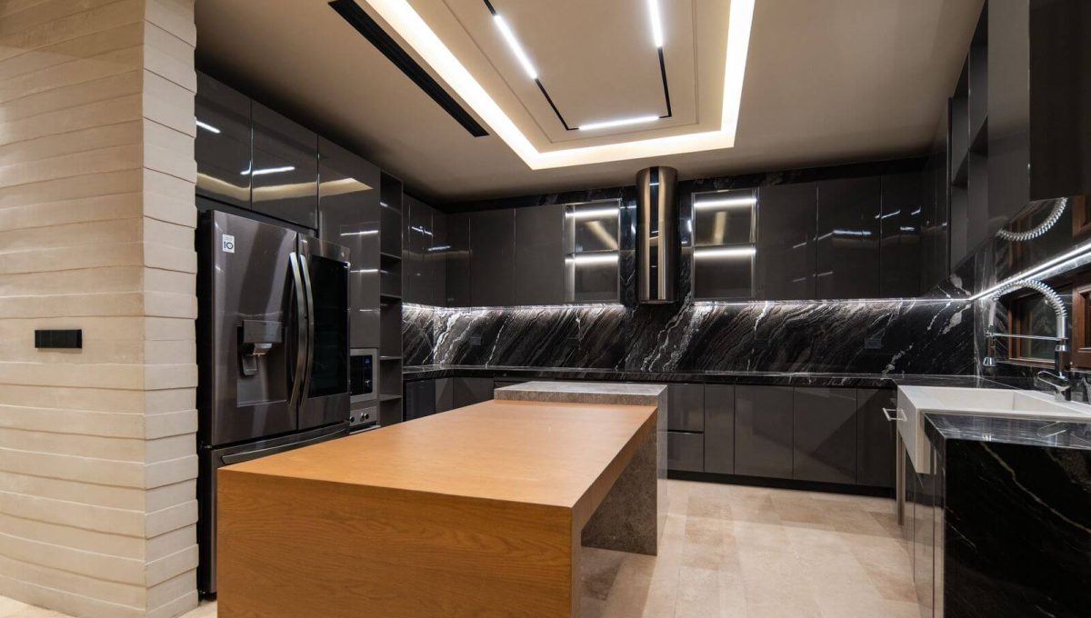 Marina Puerto Cancún 2025-08-22 at 1.17.20 PM (17)