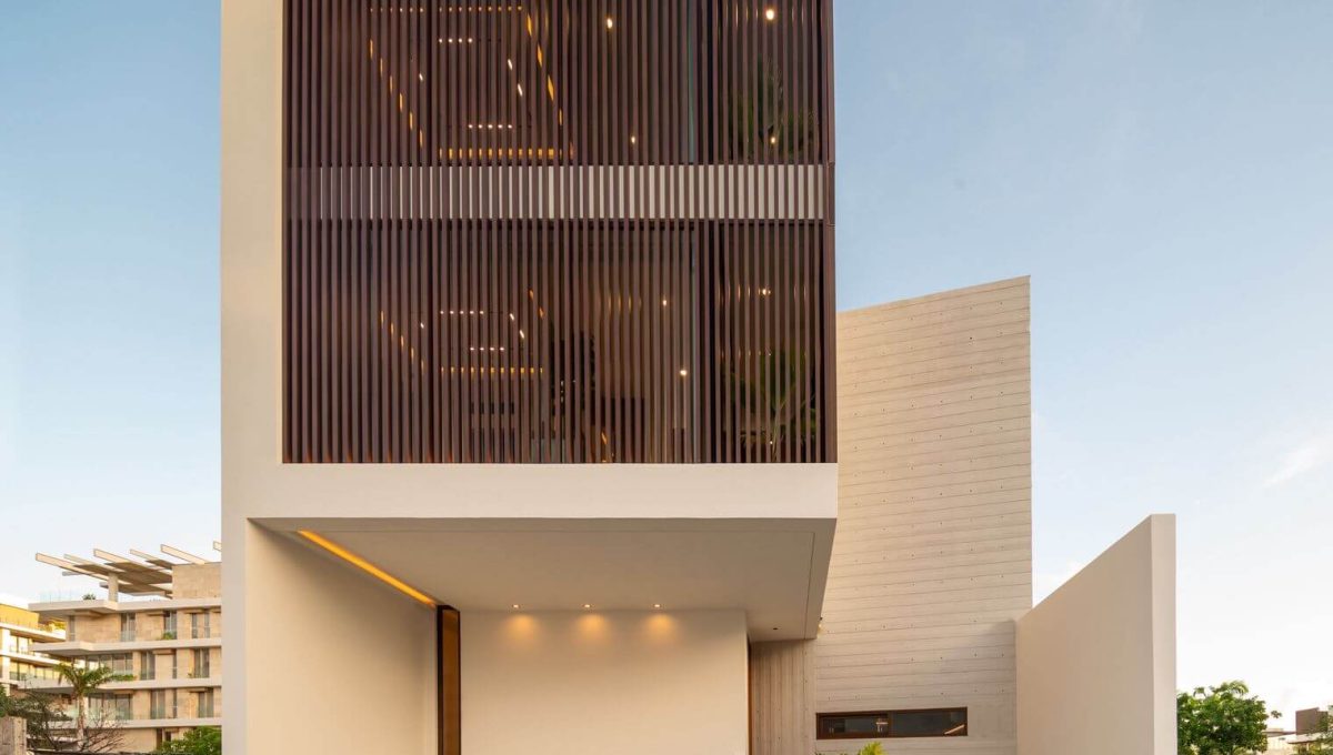 Marina Puerto Cancún 2025-08-22 at 1.17.20 PM (28)