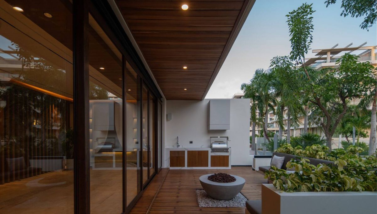 Marina Puerto Cancún 2025-08-22 at 1.17.20 PM (32)