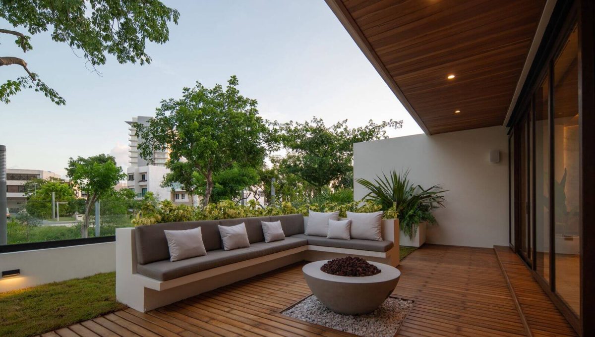 Marina Puerto Cancún 2025-08-22 at 1.17.20 PM (33)