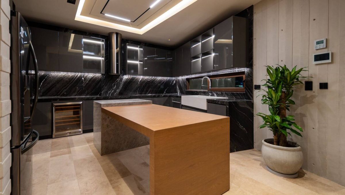 Marina Puerto Cancún 2025-08-22 at 1.17.20 PM (6)