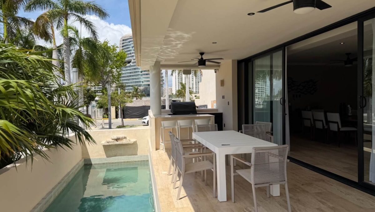 Marina Puerto Cancún 2026-04-06 at 3.20.07 PM-2