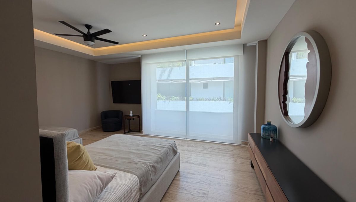 Marina Puerto Cancún 2026-04-06 at 3.20.08 PM-2