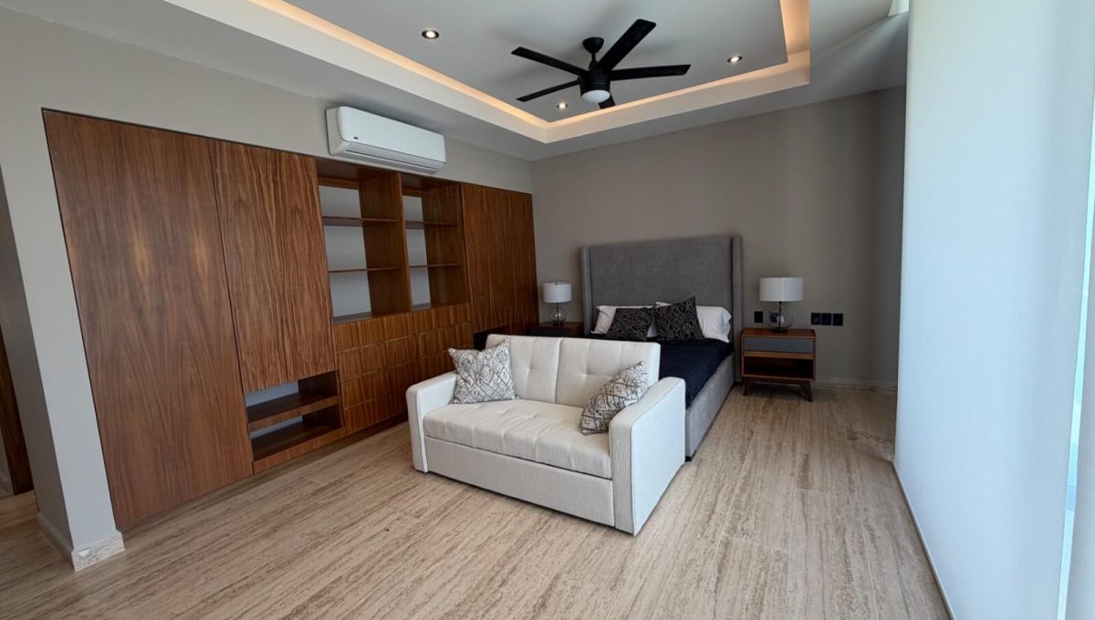 Marina Puerto Cancún 2026-04-06 at 3.20.09 PM-4