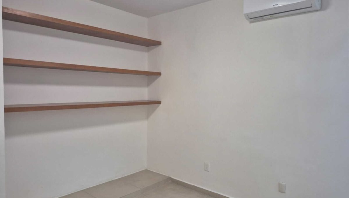 SM 12 Av. Holbox 2026-04-06 at 1.14.06 PM-3