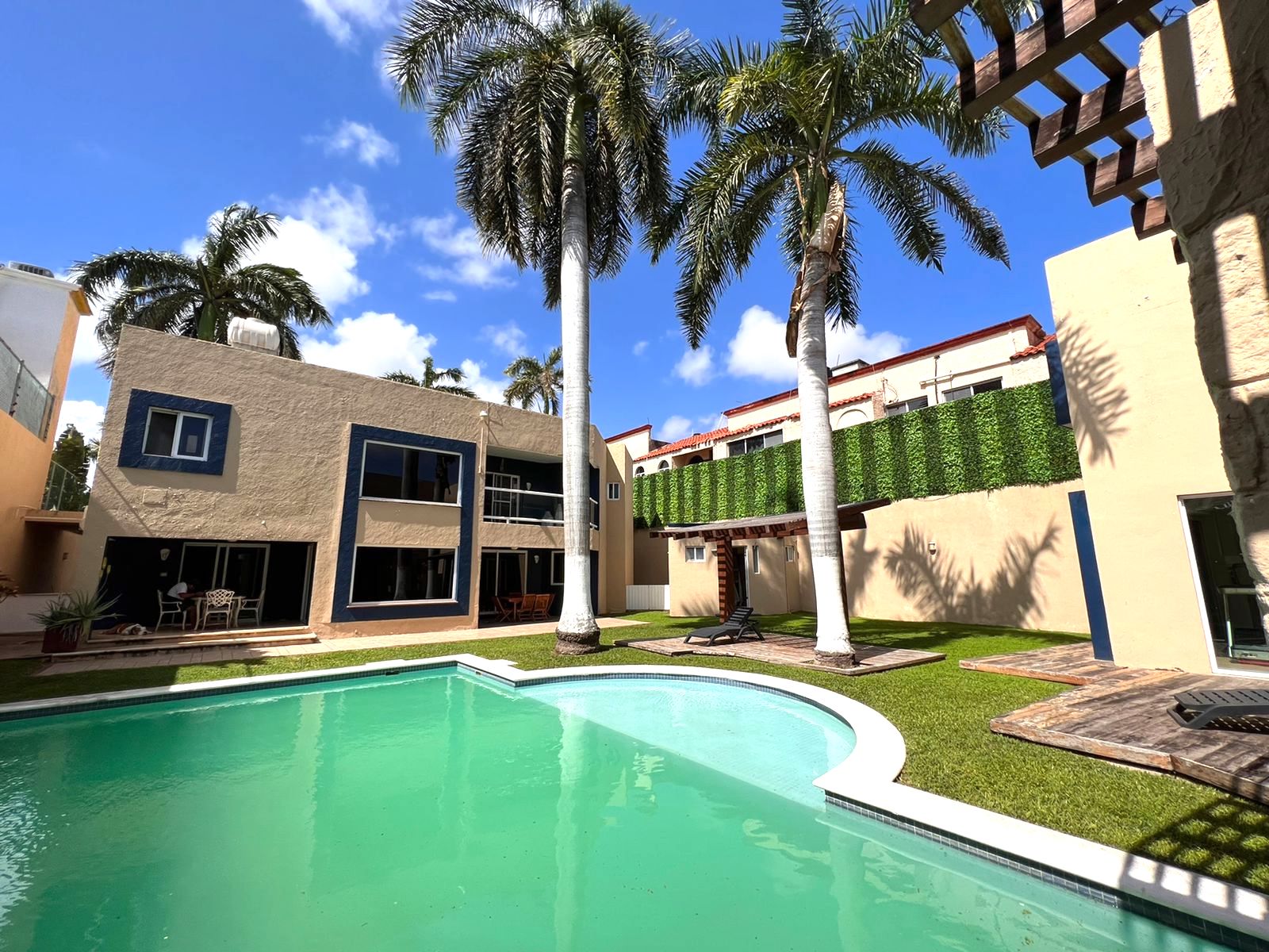 Casa Venta Campestre Cancun alberca 800m2 de terreno
